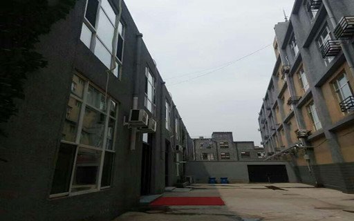 現(xiàn)場(chǎng)觀摩機(jī)構(gòu)8千平米教學(xué)情景
